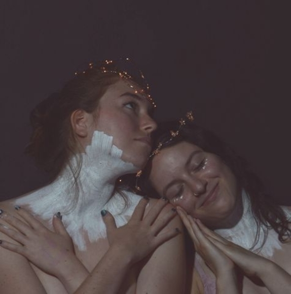 Meet your Posher, Francesca - Picture 1 of 1